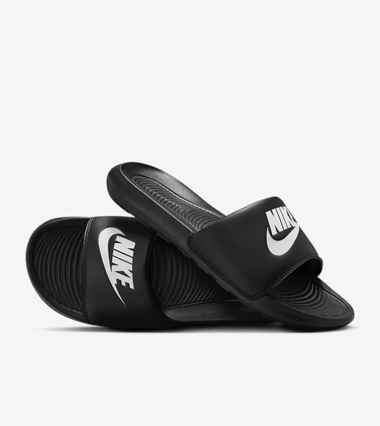 Nike victori One
