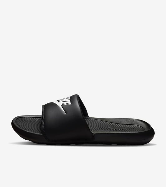 Nike victori One